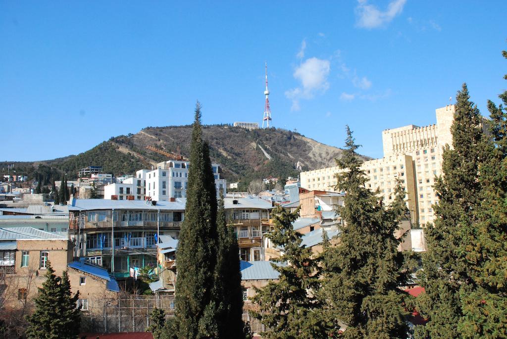 Center 4 You Hotel Tbilisi Exterior foto